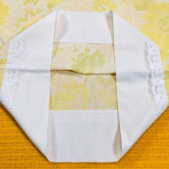 Vintage 70s TRUPREST Green Blush Pink Floral Pillowcase PAIR: White Lace Trim - Picture 6 of 11